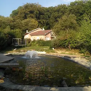 Le Jardin Ombrage Frühstückspension Saint-Paul-dʼIzeaux